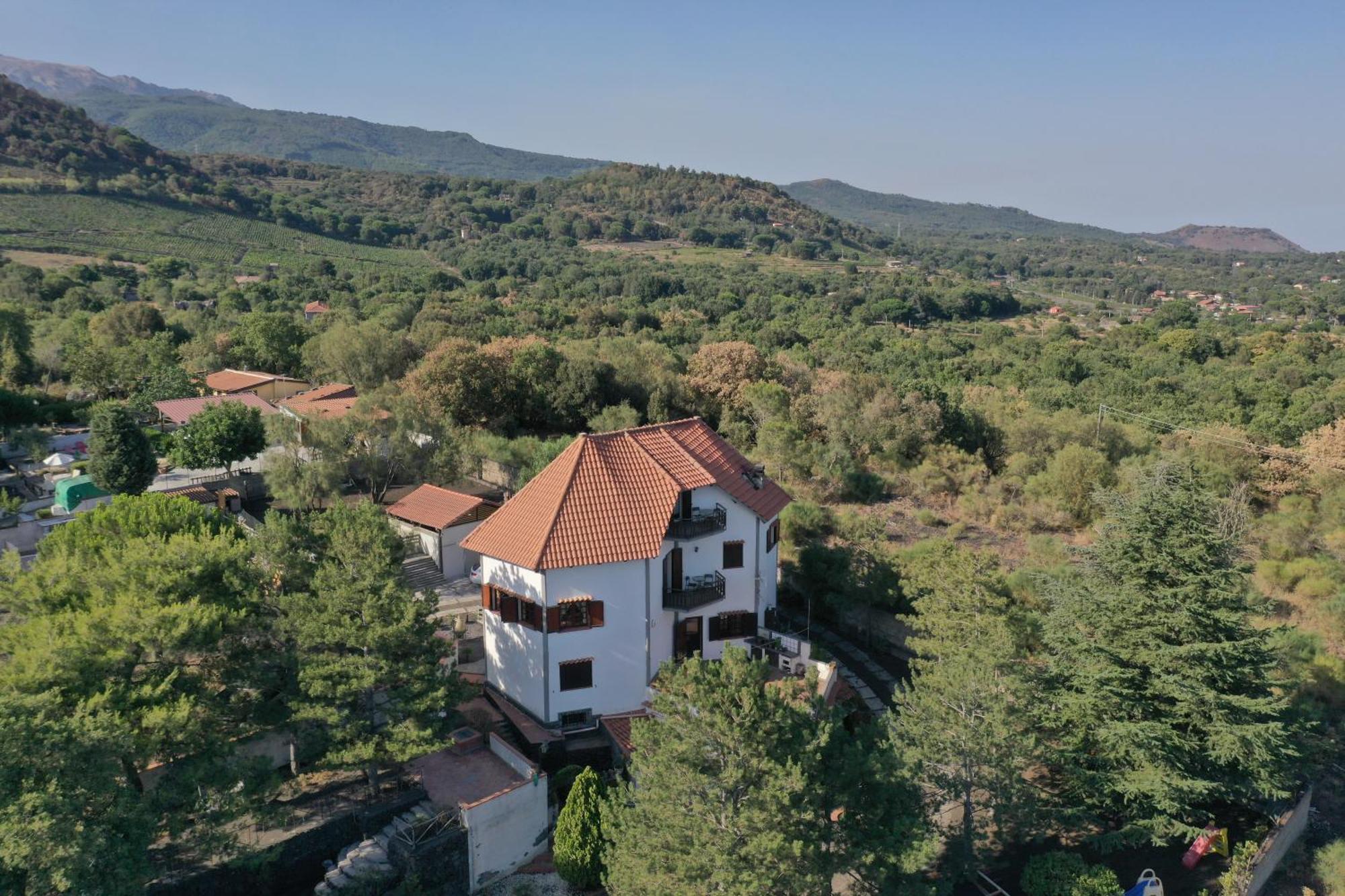 Villa Joele Nicolosi Luaran gambar